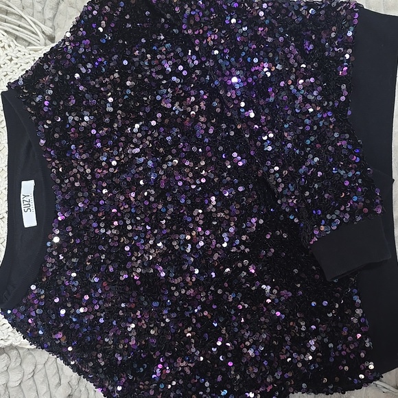 SUZY - Picture 2 of 8